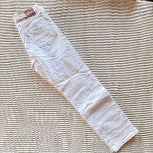 Levi's Wedgie Straight - Classic White Jeans
